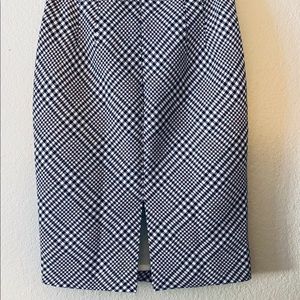 NWOT White House B.M Houndstooth Pencil Skirt